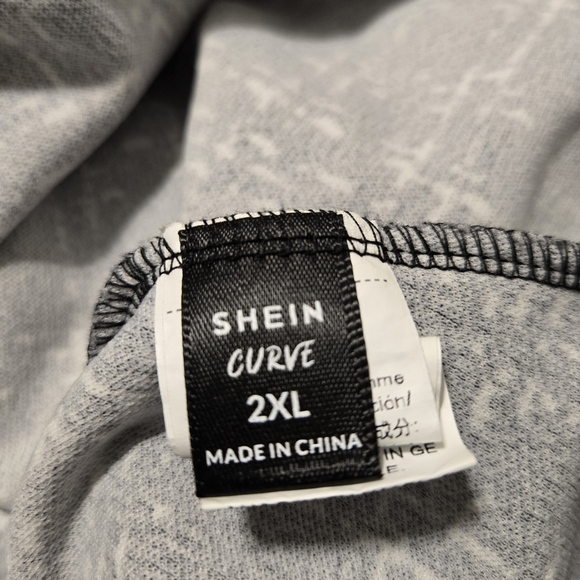 SHEIN Curvy Pinafore Dresses Monochrome Patterned Mini Dress Plus SZ 2XL - Picture 7 of 7